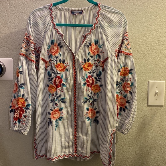 Johnny Was Nadia Embroidered Floral Tunic Top - Picture 2 of 6